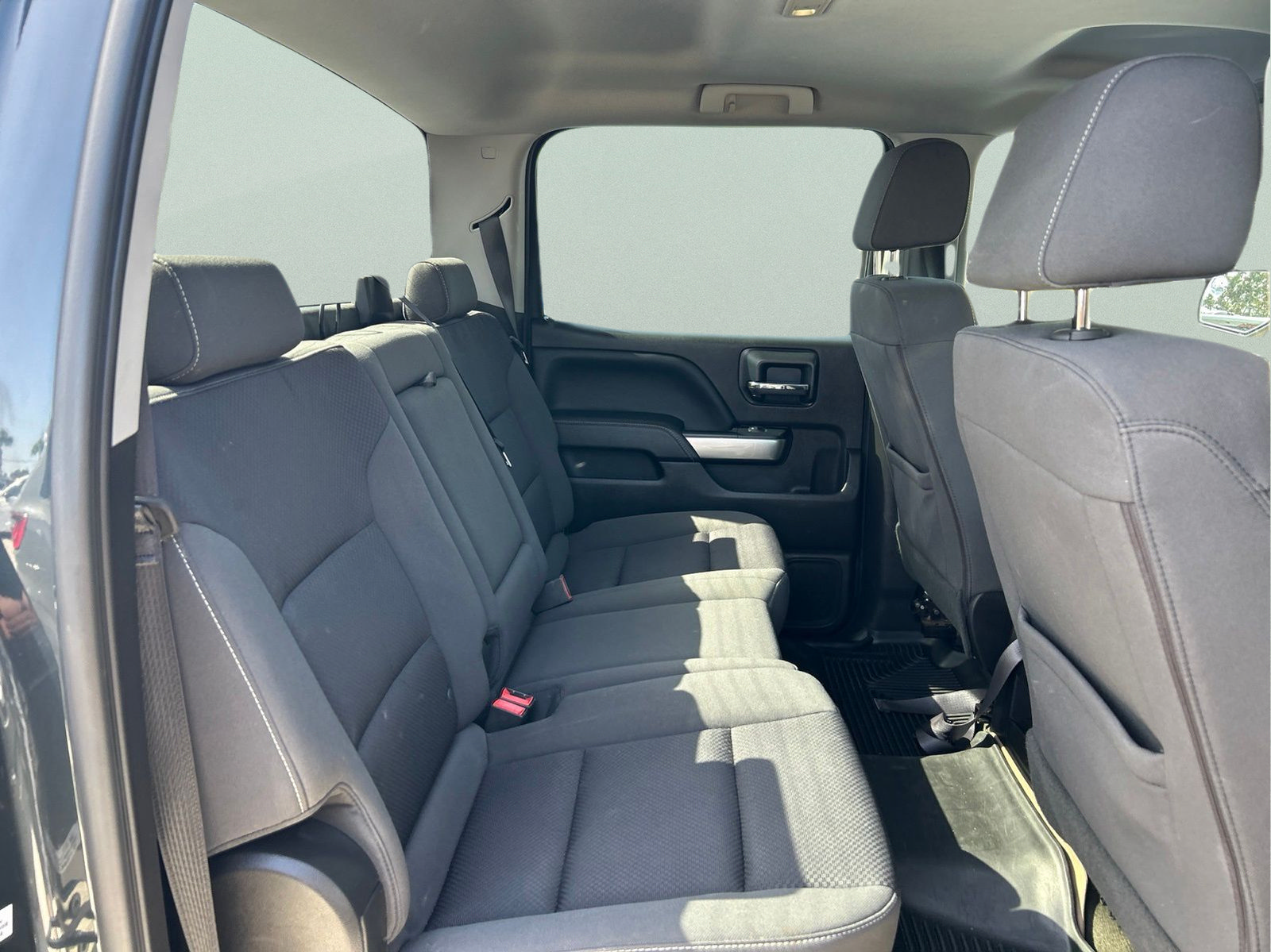 Used 2018 Chevrolet Silverado 1500 LT w/ All Star Edition AWD/4WD image 11