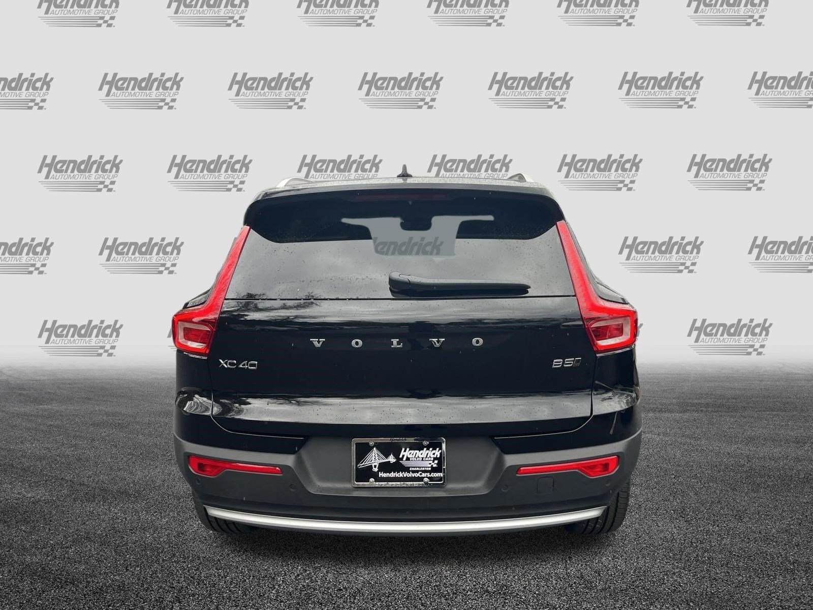 Certified 2025 Volvo XC40 B5 Core w/ Protection Package Premier image 9