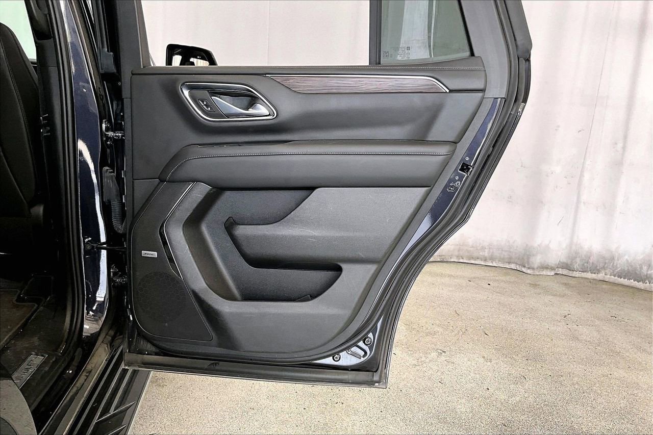 Used 2023 Chevrolet Tahoe LT w/ Luxury Package image 23