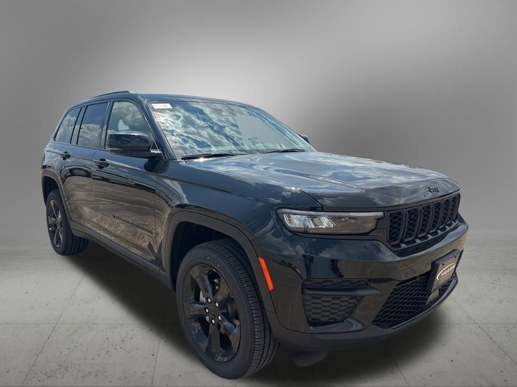New 2025 Jeep Grand Cherokee Altitude