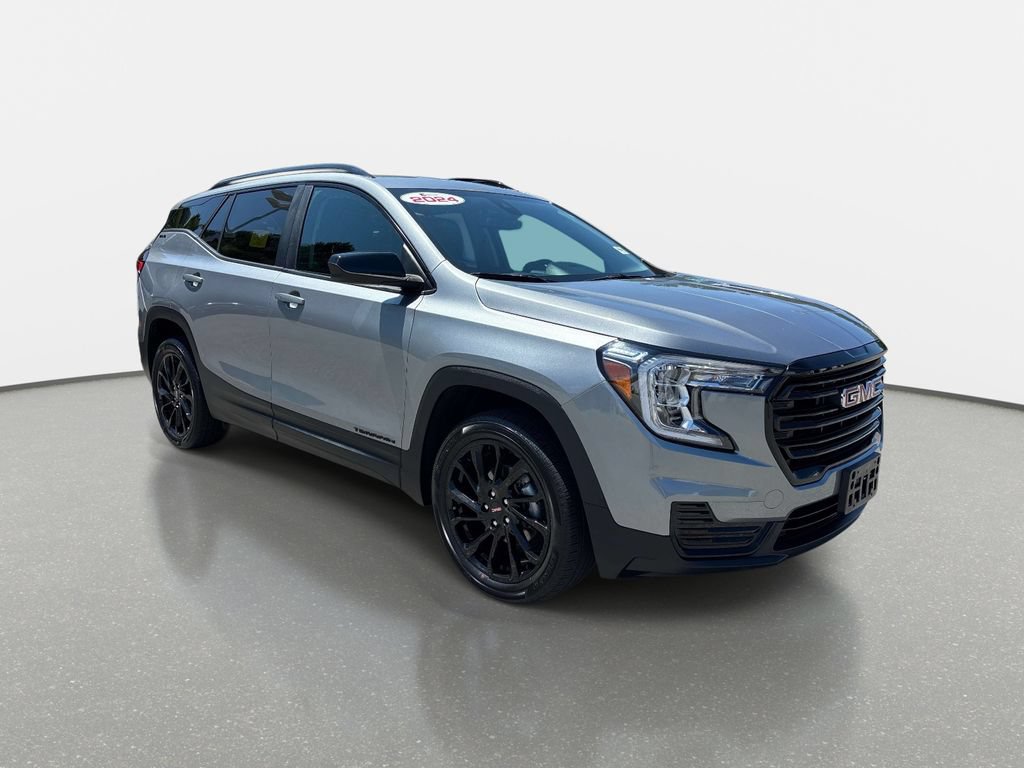 Used 2024 GMC Terrain SLE w/ Driver Convenience Package AWD/4WD image 2