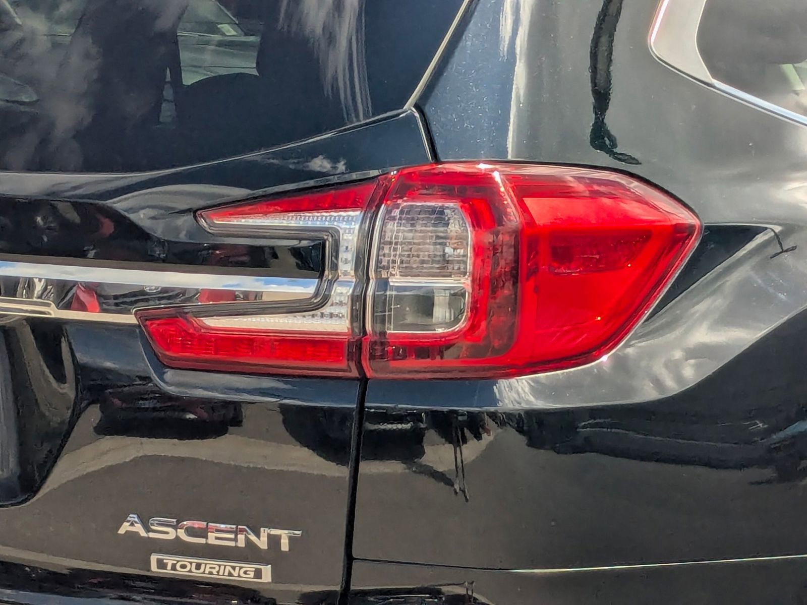 Used 2023 Subaru Ascent Touring image 11