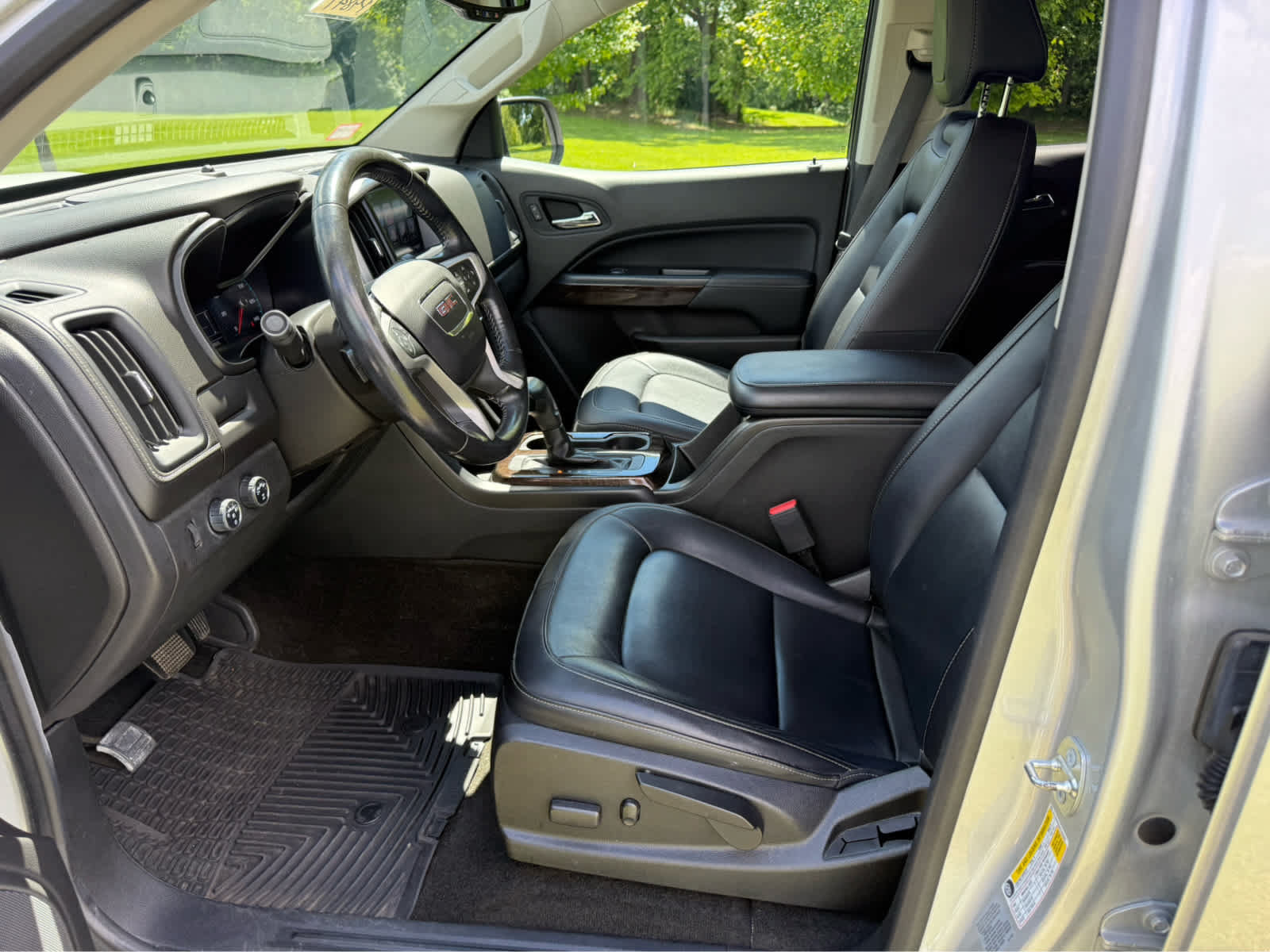 Used 2017 GMC Canyon SLT w/ Driver Alert Package AWD/4WD image 12