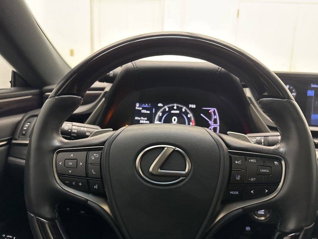 Used 2020 Lexus ES 350 w/ Premium Package image 16