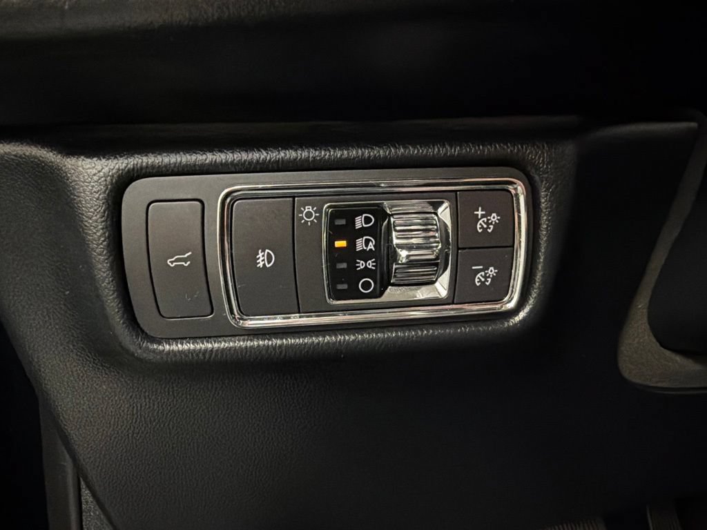 Certified 2020 Lincoln Aviator Reserve w/ Equipment Group 202A AWD/4WD image 24