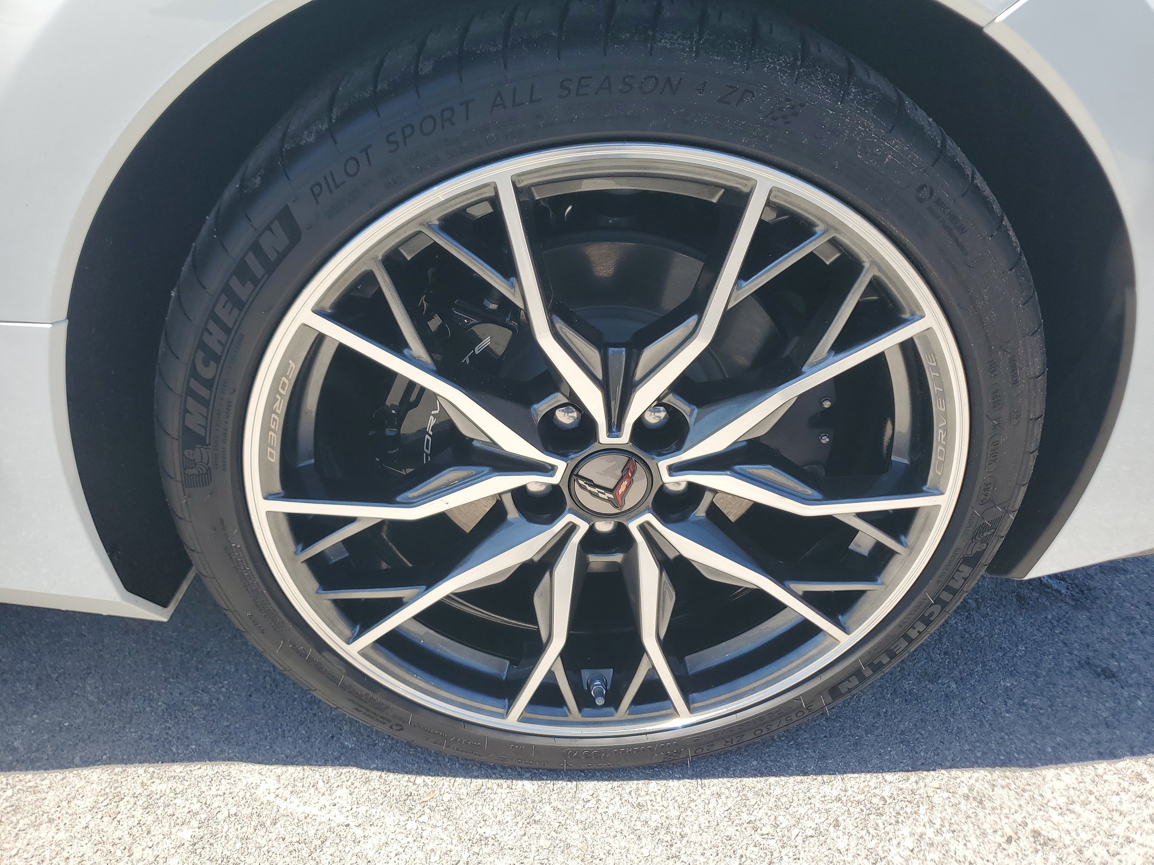 Used 2026 Chevrolet Corvette Stingray Coupe w/ Battery Protection Package RWD image 6