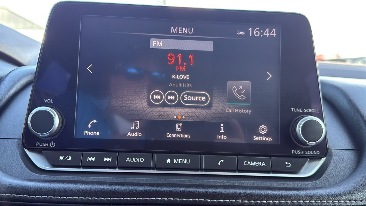 Used 2022 Nissan Rogue SV AWD/4WD image 22