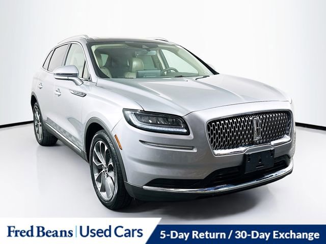 Used 2022 Lincoln Nautilus Reserve image 1