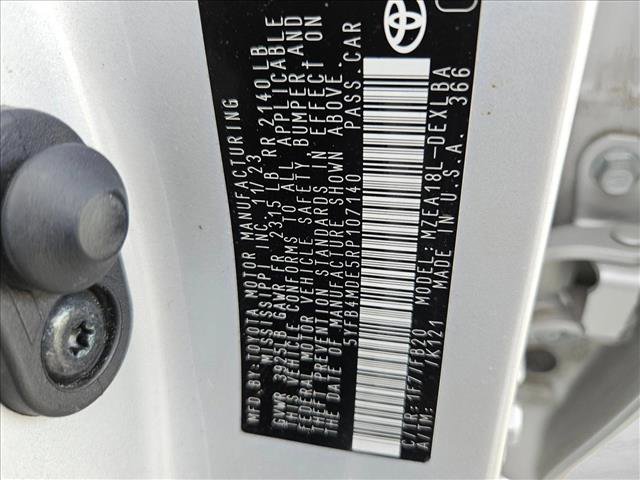 Used 2024 Toyota Corolla LE image 21