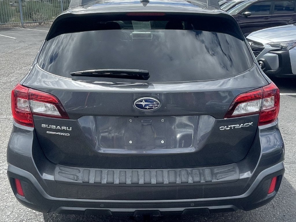 Used 2018 Subaru Outback 2.5i Limited AWD/4WD image 12