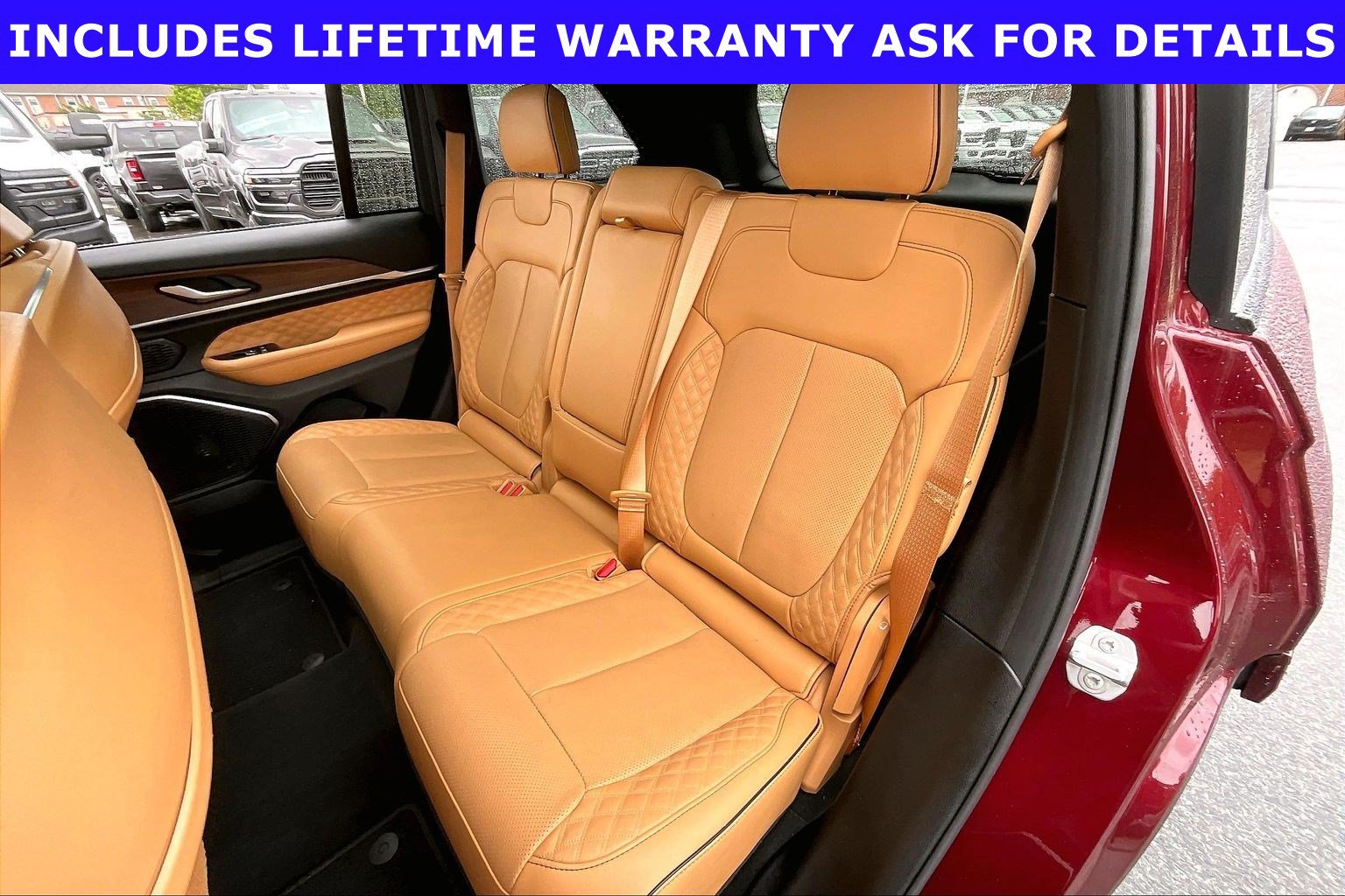 Used 2025 Jeep Grand Cherokee Summit w/ MOPAR Finishing Package AWD/4WD image 22