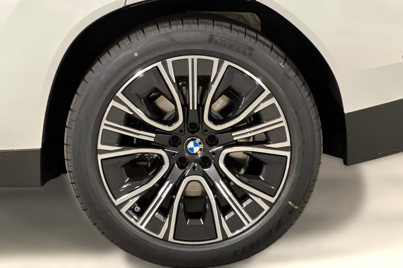 Used 2026 BMW X3 xDrive30i w/ Convenience Package AWD/4WD image 13