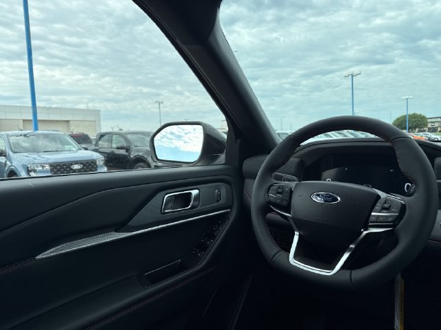 New 2026 Ford Explorer ST-Line AWD/4WD image 18