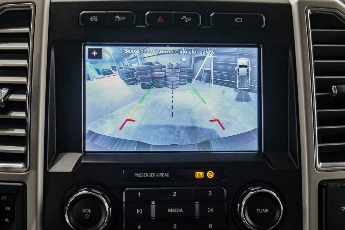 Used 2017 Ford F250 Lariat w/ Chrome Package image 20