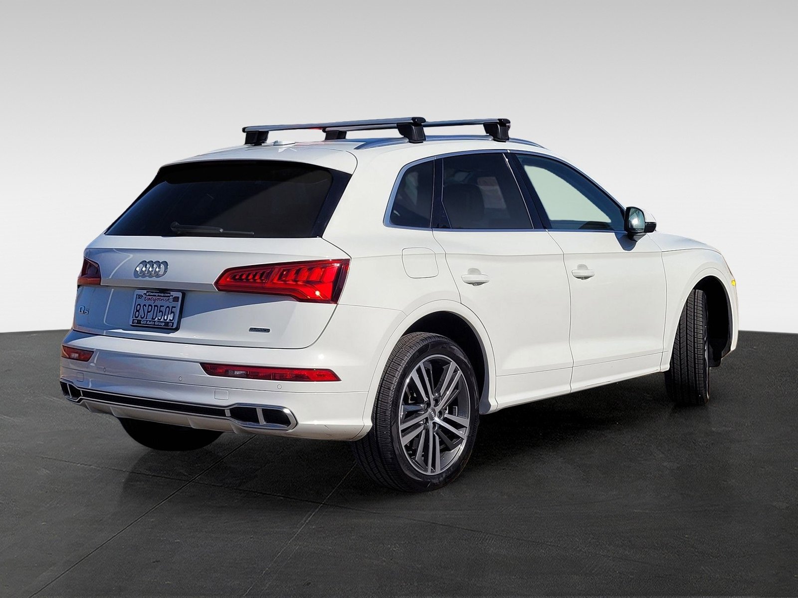 Used 2020 Audi Q5 e Premium Plus w/ Premium Plus Package image 4