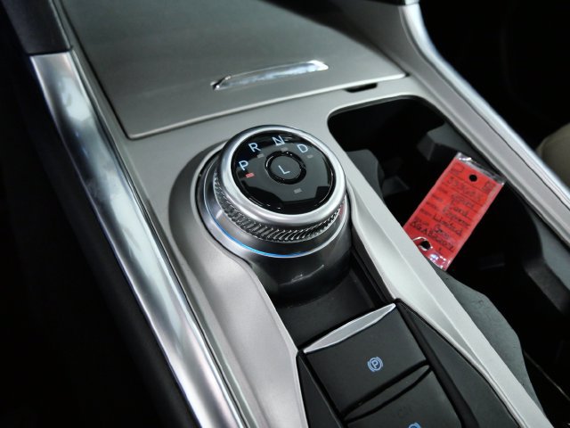 Used 2024 Ford Explorer Limited w/ Equipment Group 301A AWD/4WD image 21