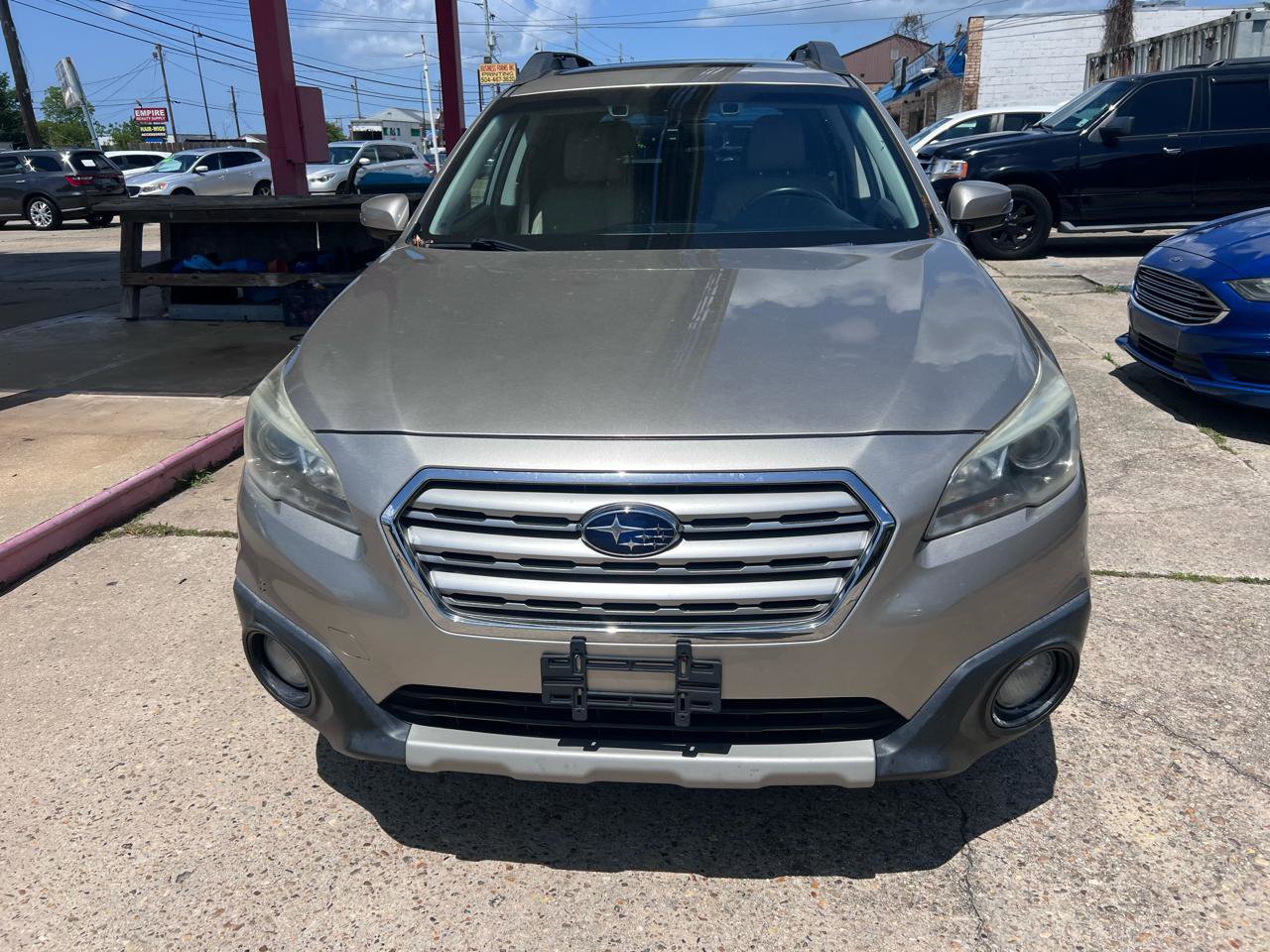 Used 2017 Subaru Outback 2.5i Limited AWD/4WD image 2