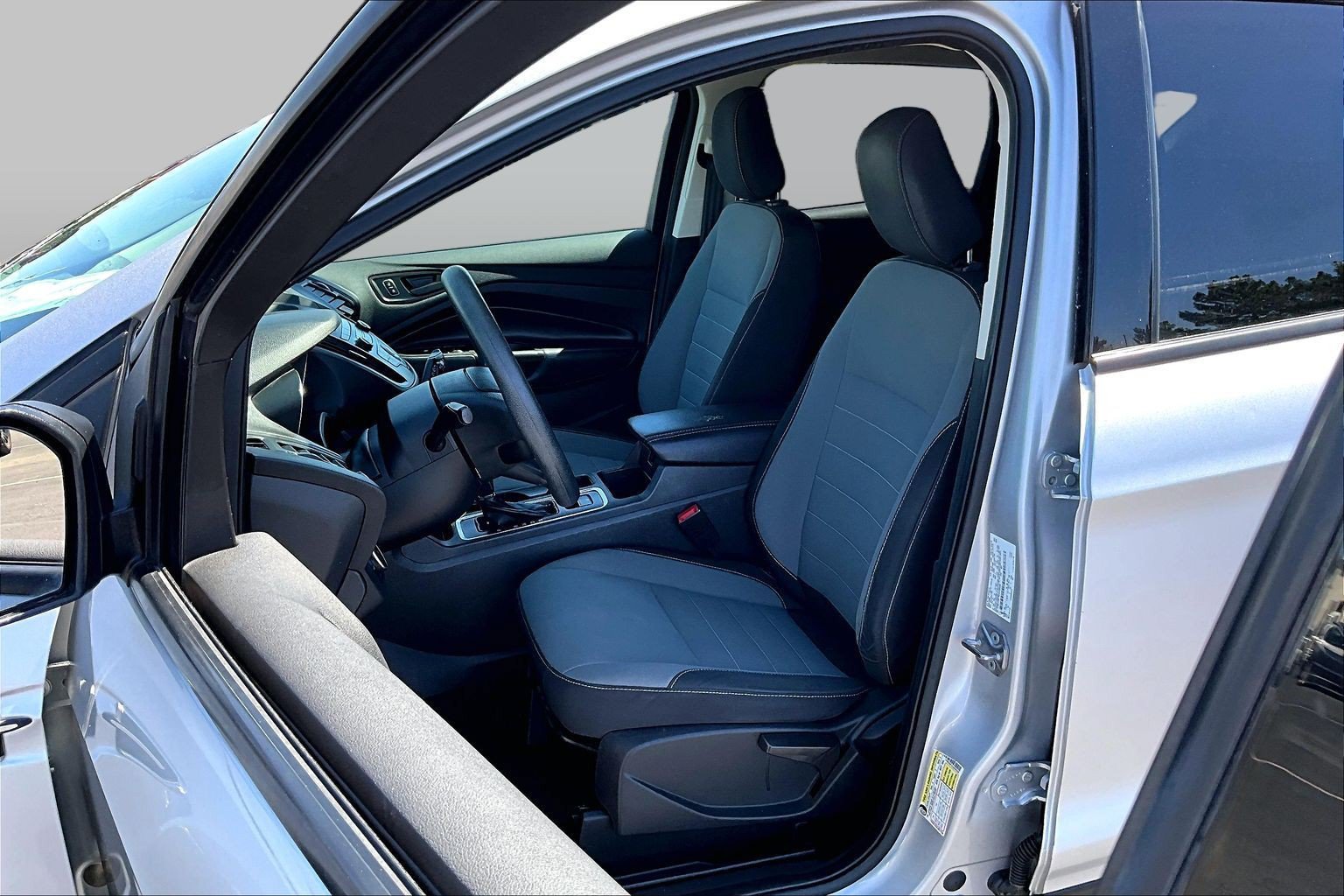 Used 2018 Ford Escape S FWD image 23