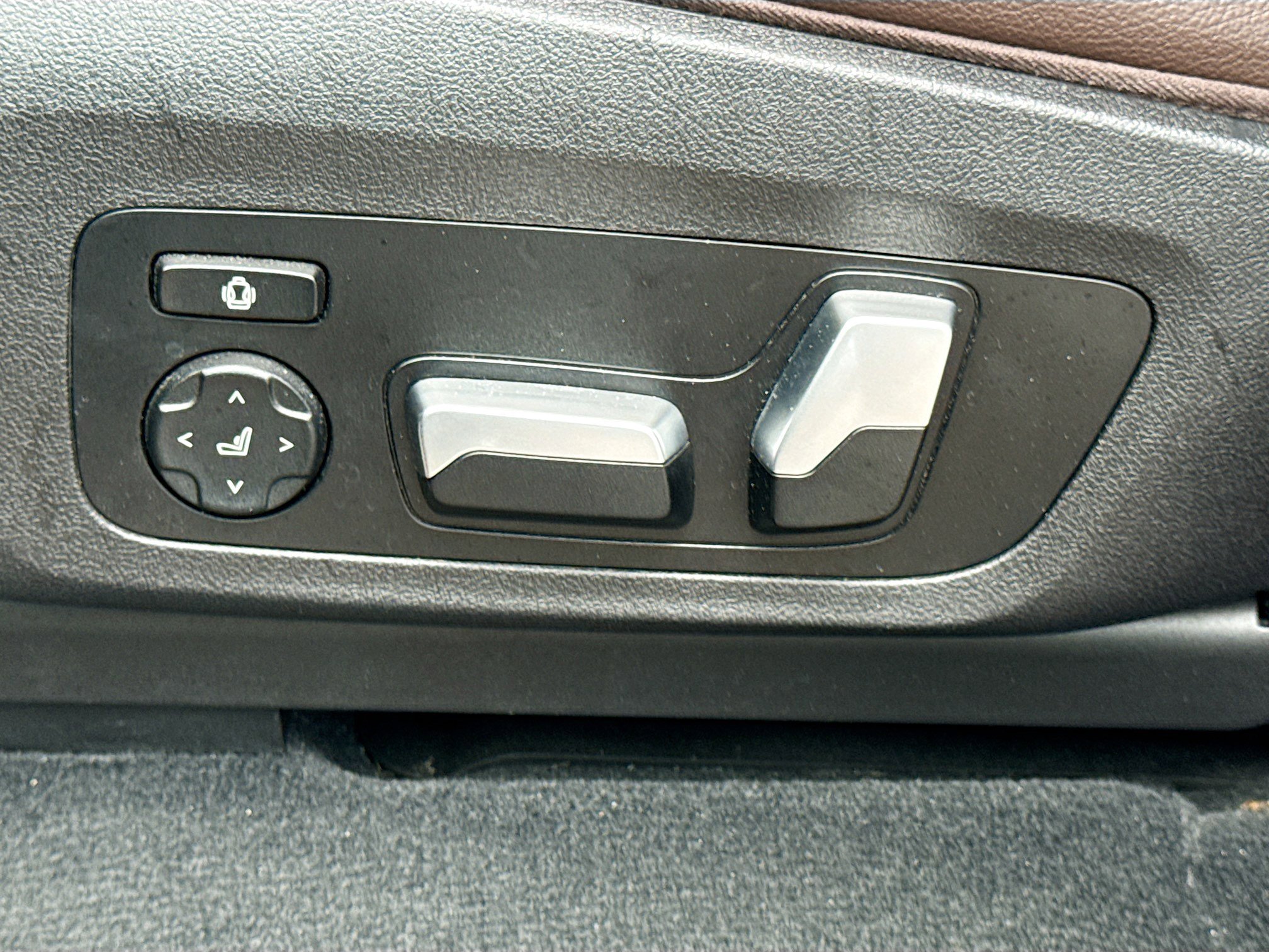 Used 2020 BMW X3 xDrive30i w/ Convenience Package image 25