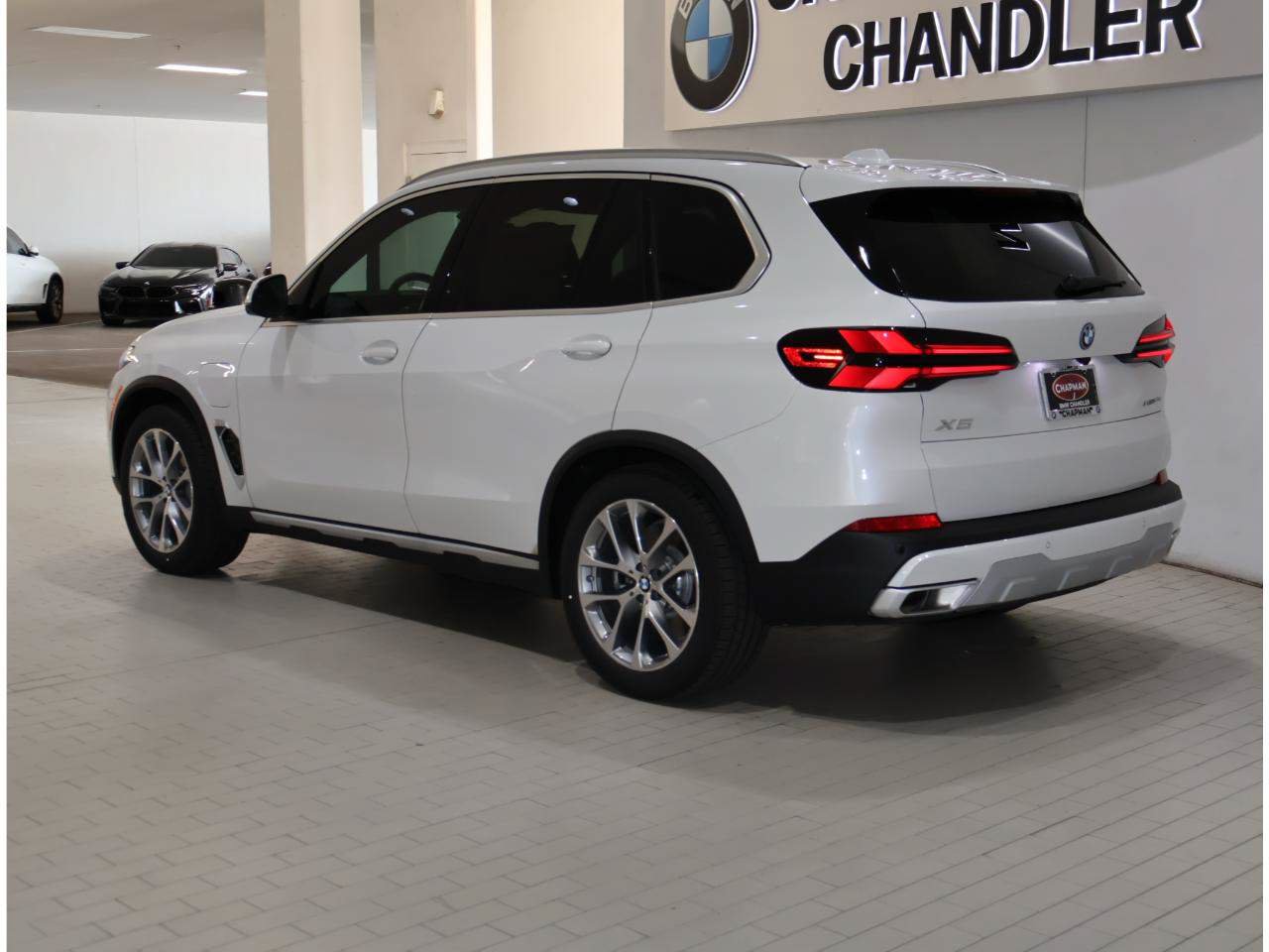Used 2026 BMW X5 xDrive50e w/ Premium Package AWD/4WD image 5