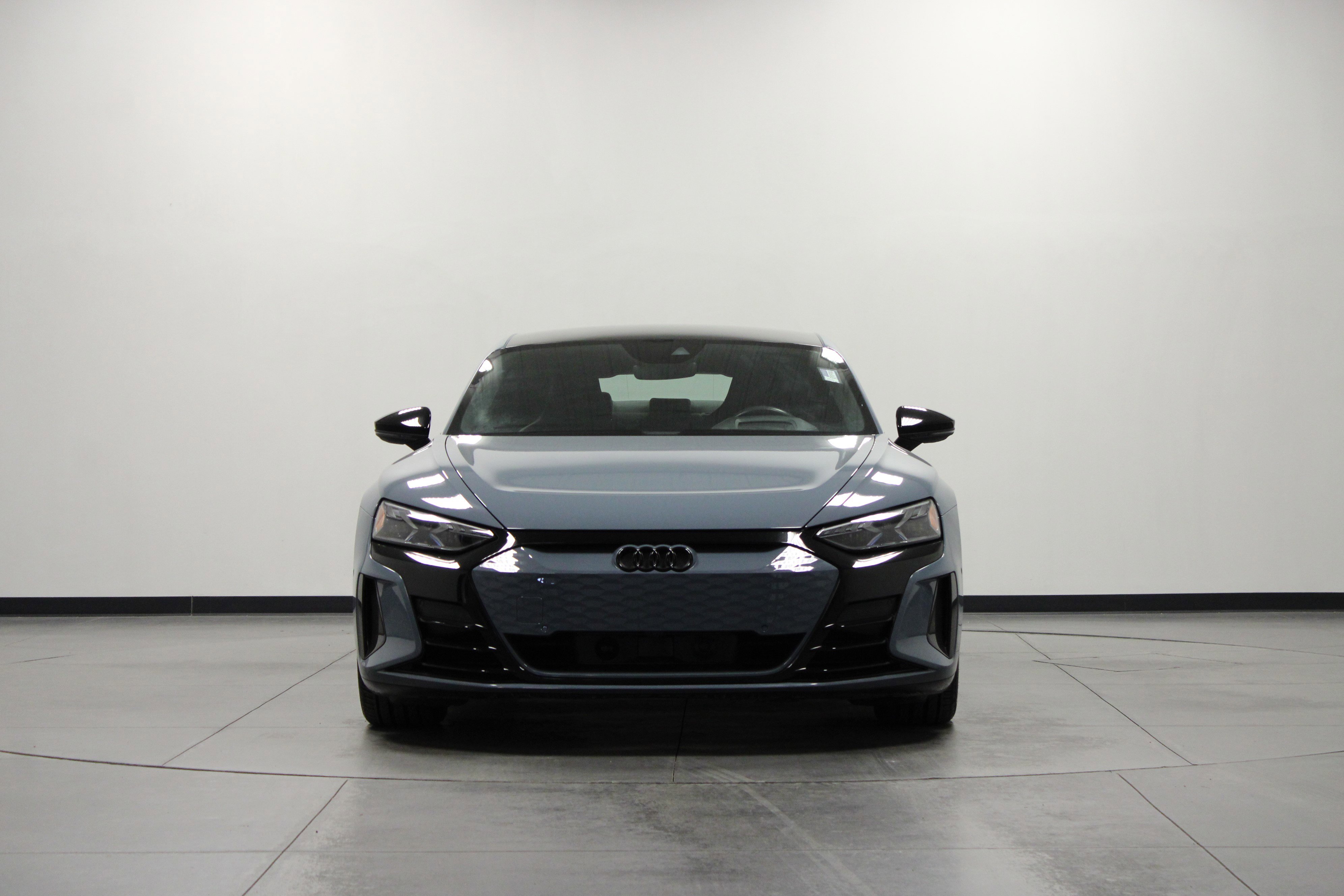 Used 2023 Audi RS e-tron GT w/ Carbon Performance Package image 9