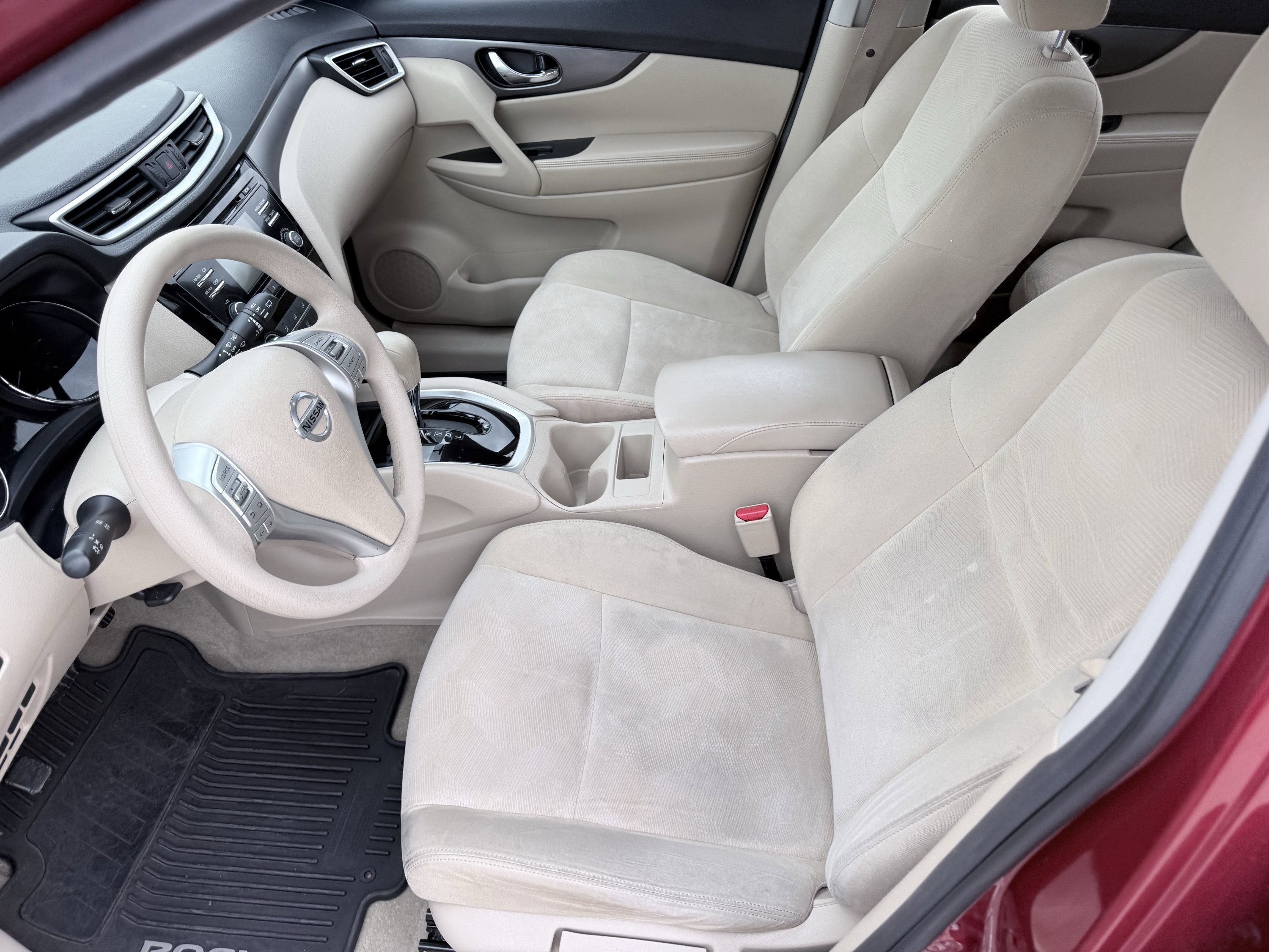 Used 2015 Nissan Rogue S FWD image 20