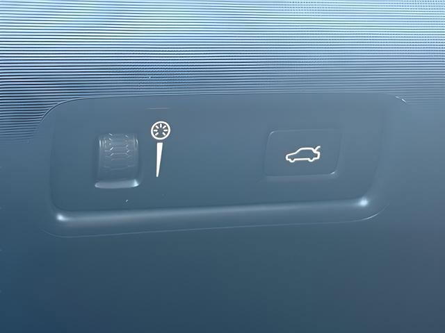 Used 2022 Polestar Polestar 2 AWD/4WD image 25