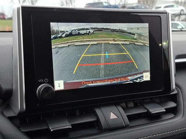 Used 2024 Toyota RAV4 XLE w/ Convenience Package image 18