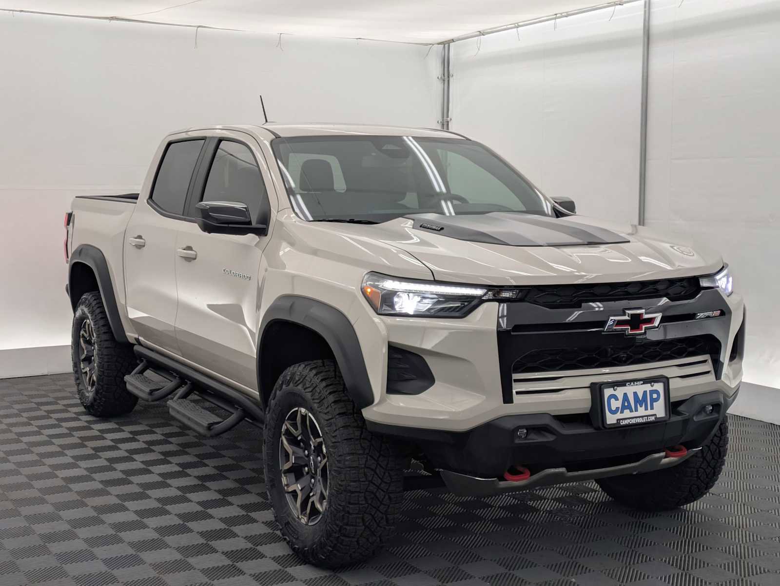 New 2026 Chevrolet Colorado ZR2 w/ Technology Package AWD/4WD image 8