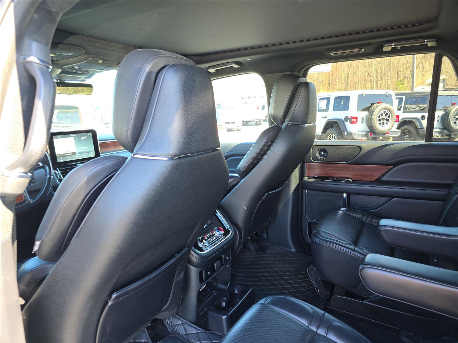 Used 2021 Lincoln Navigator L Reserve image 17