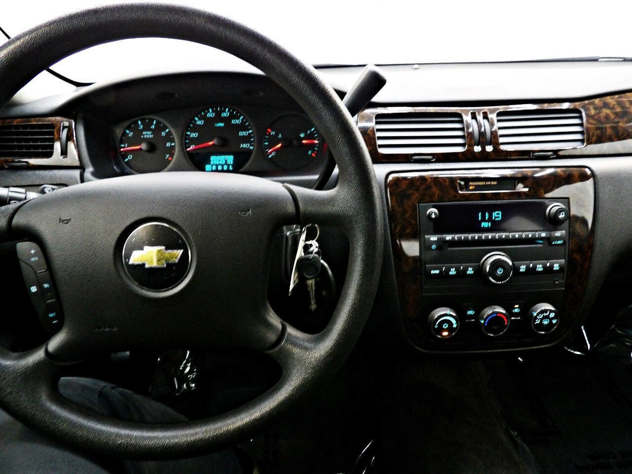 Used 2014 Chevrolet Impala Limited LS image 16