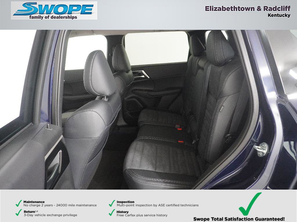 New 2025 Mitsubishi Outlander SE image 23