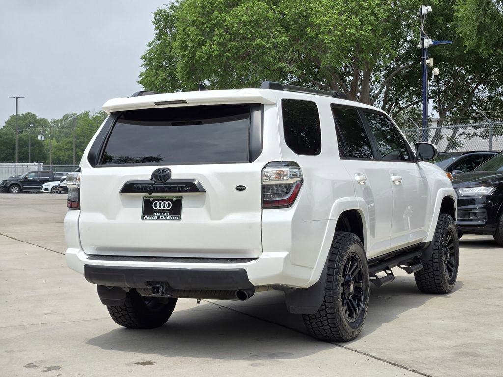 Used 2018 Toyota 4Runner TRD Off-Road AWD/4WD image 8