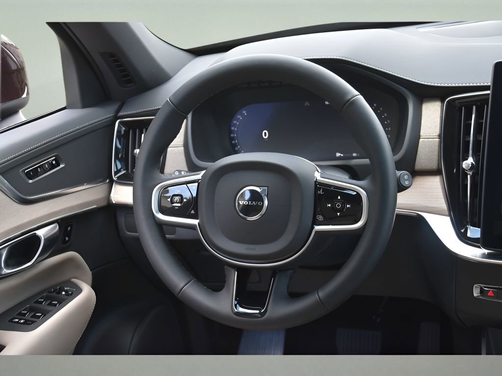 Certified 2026 Volvo XC90 B6 Core w/ Protection Package Premier AWD/4WD image 18