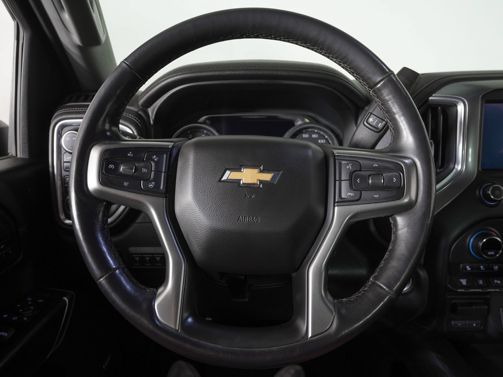 Used 2021 Chevrolet Silverado 2500 LTZ w/ LTZ Premium Package AWD/4WD image 16