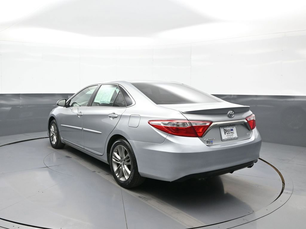 Used 2017 Toyota Camry SE w/ Protection Package (Q2) FWD image 8