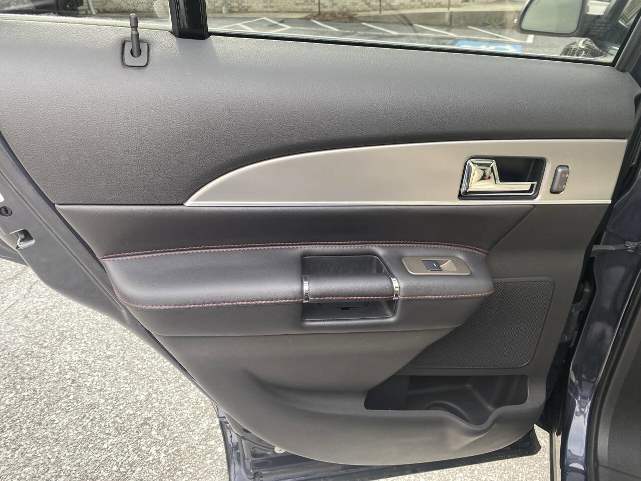 Used 2014 Lincoln MKX AWD w/ Equipment Group 102A image 18