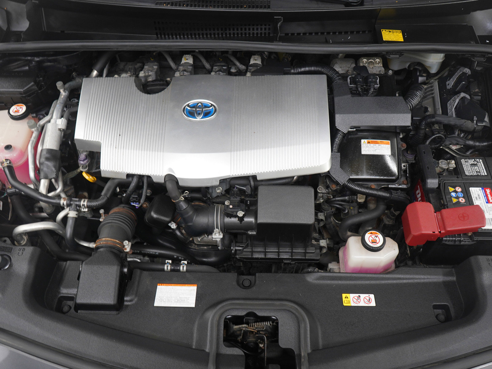 Used 2017 Toyota Prius Prime Premium image 29