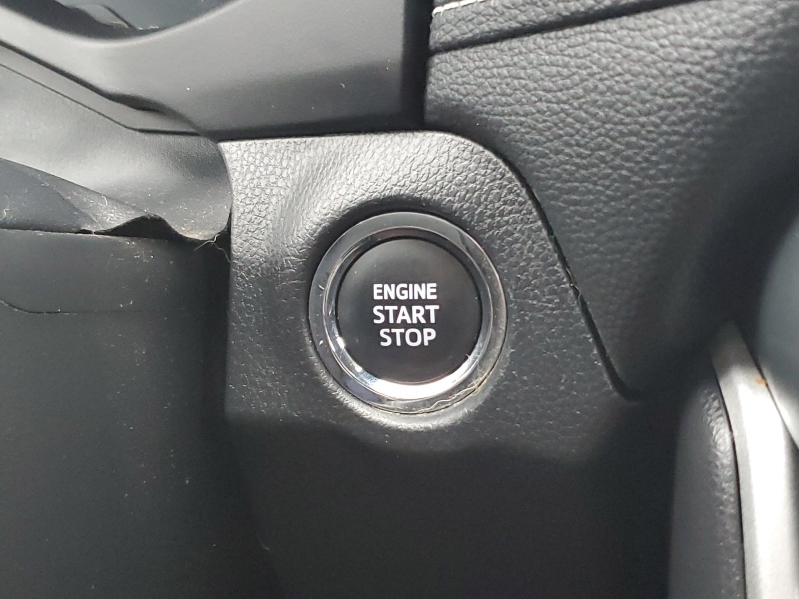 Certified 2023 Toyota RAV4 XLE Premium AWD/4WD image 31