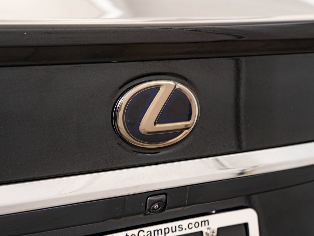 Used 2022 Lexus ES 300h w/ Accessory Package 2 FWD image 17