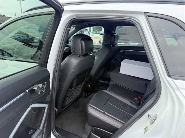 Certified 2025 Audi Q3 2.0T Premium Plus w/ Premium Plus Package image 18