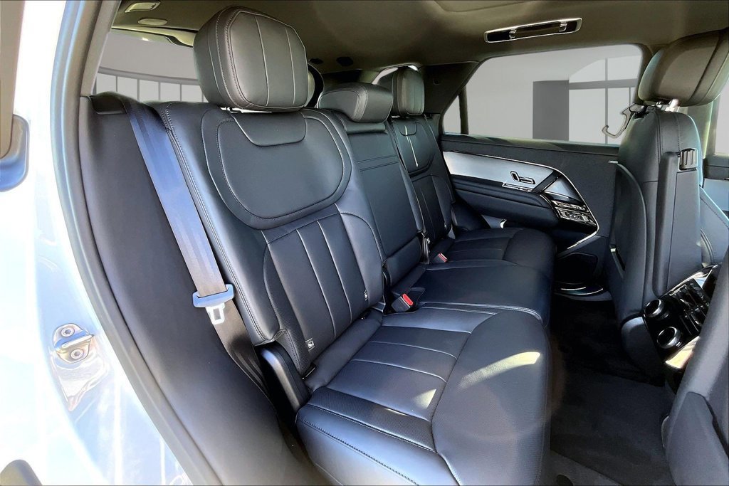 New 2026 Land Rover Range Rover Sport SE AWD/4WD image 10