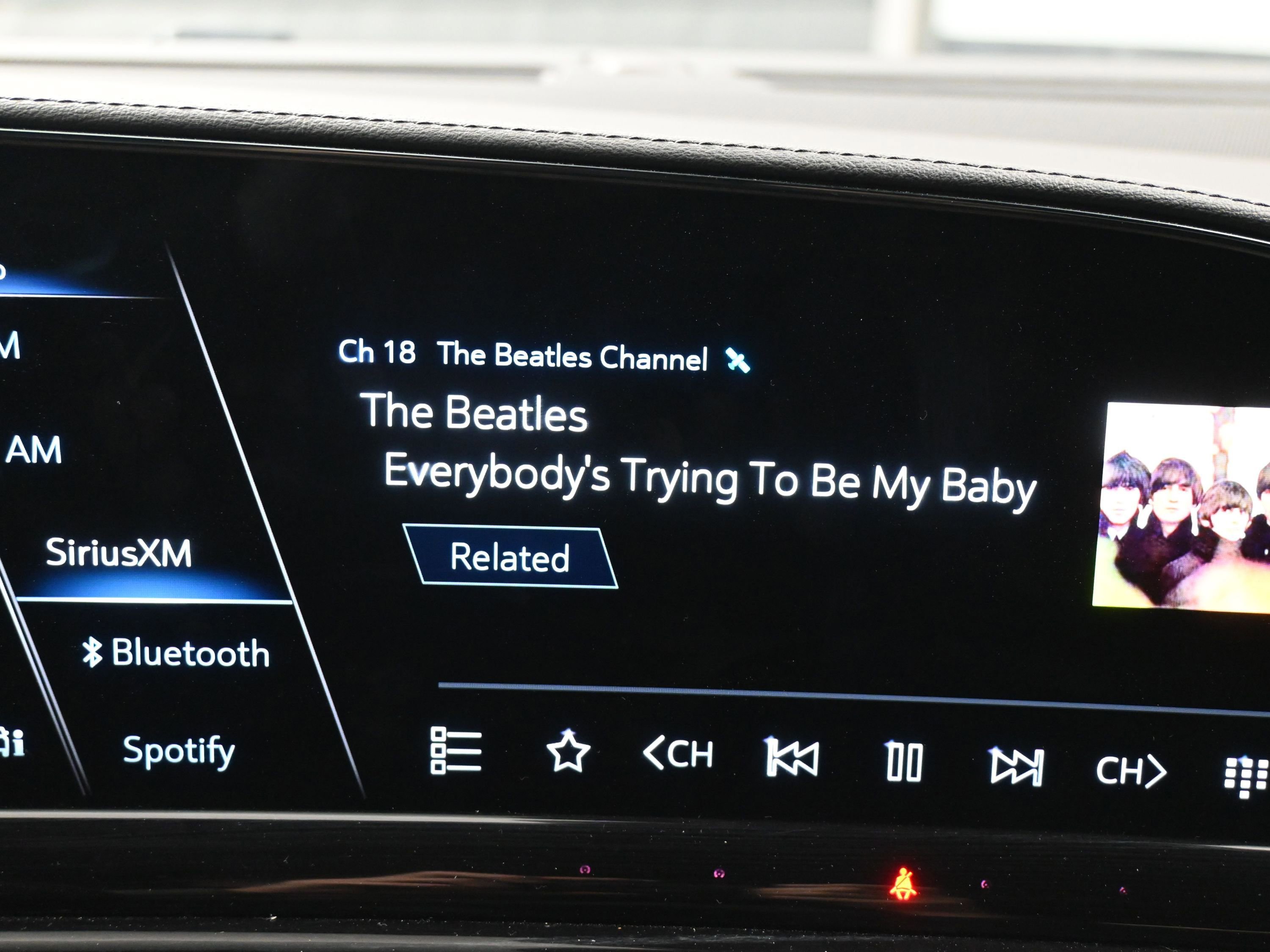 Used 2023 Cadillac Escalade ESV Sport image 12