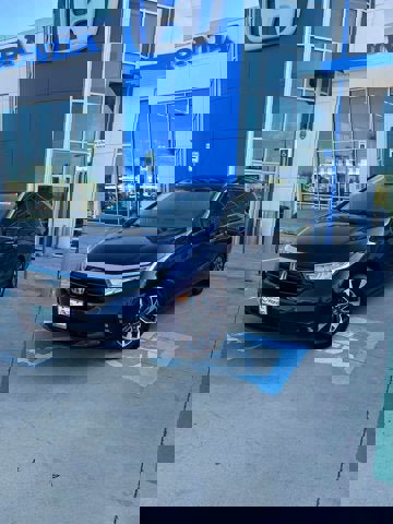 Used 2022 Honda Odyssey EX-L image 2