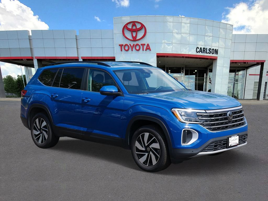 Used 2026 Volkswagen Atlas SE AWD/4WD image 2