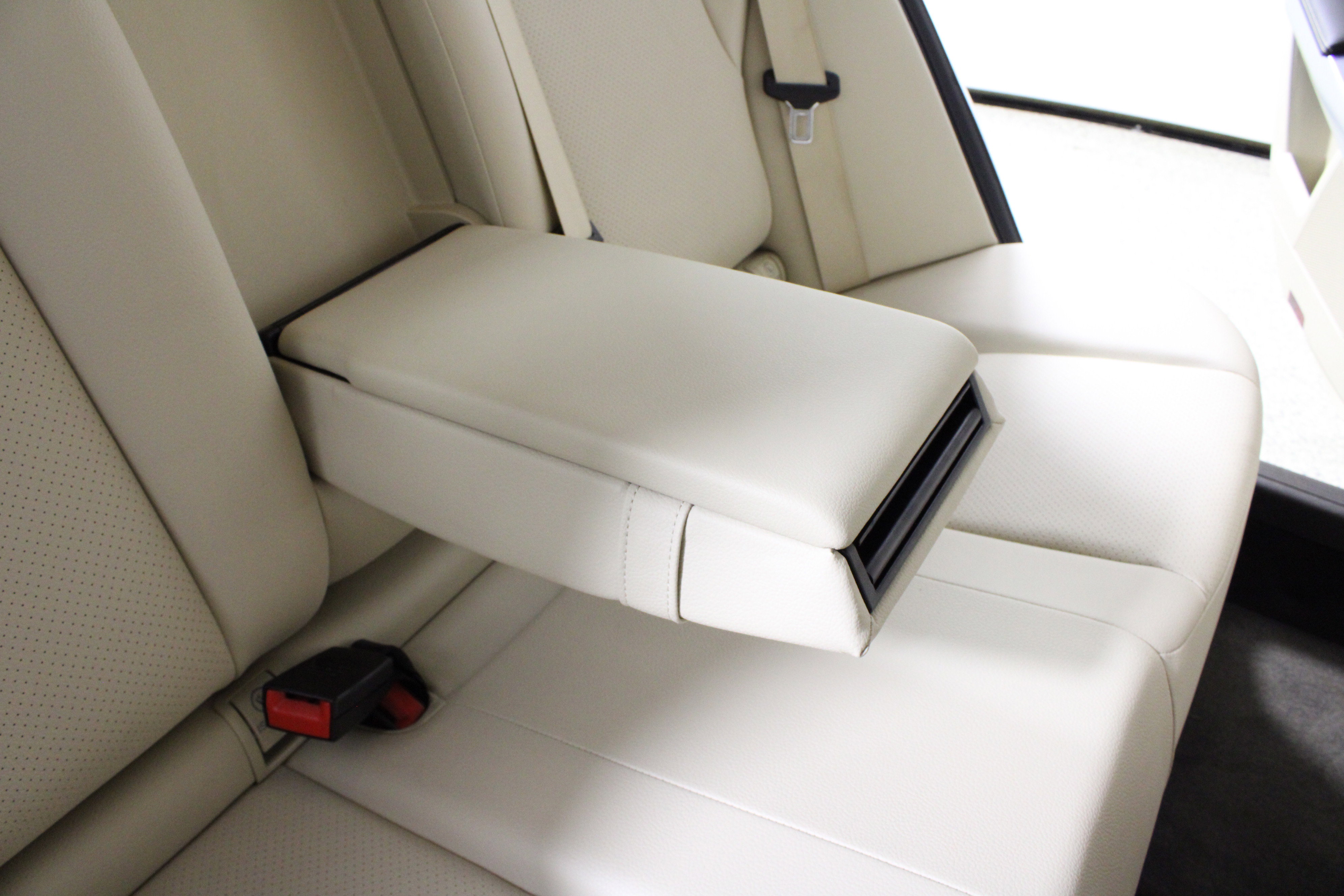 Used 2014 Mercedes-Benz GLK 350 2WD image 16