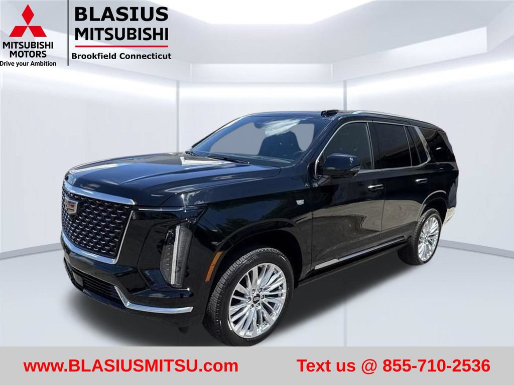 Used 2026 Cadillac Escalade Luxury AWD/4WD image 3