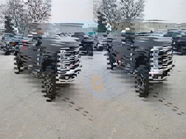 Used 2024 Ford F350 Lariat w/ Lariat Ultimate Package image 1