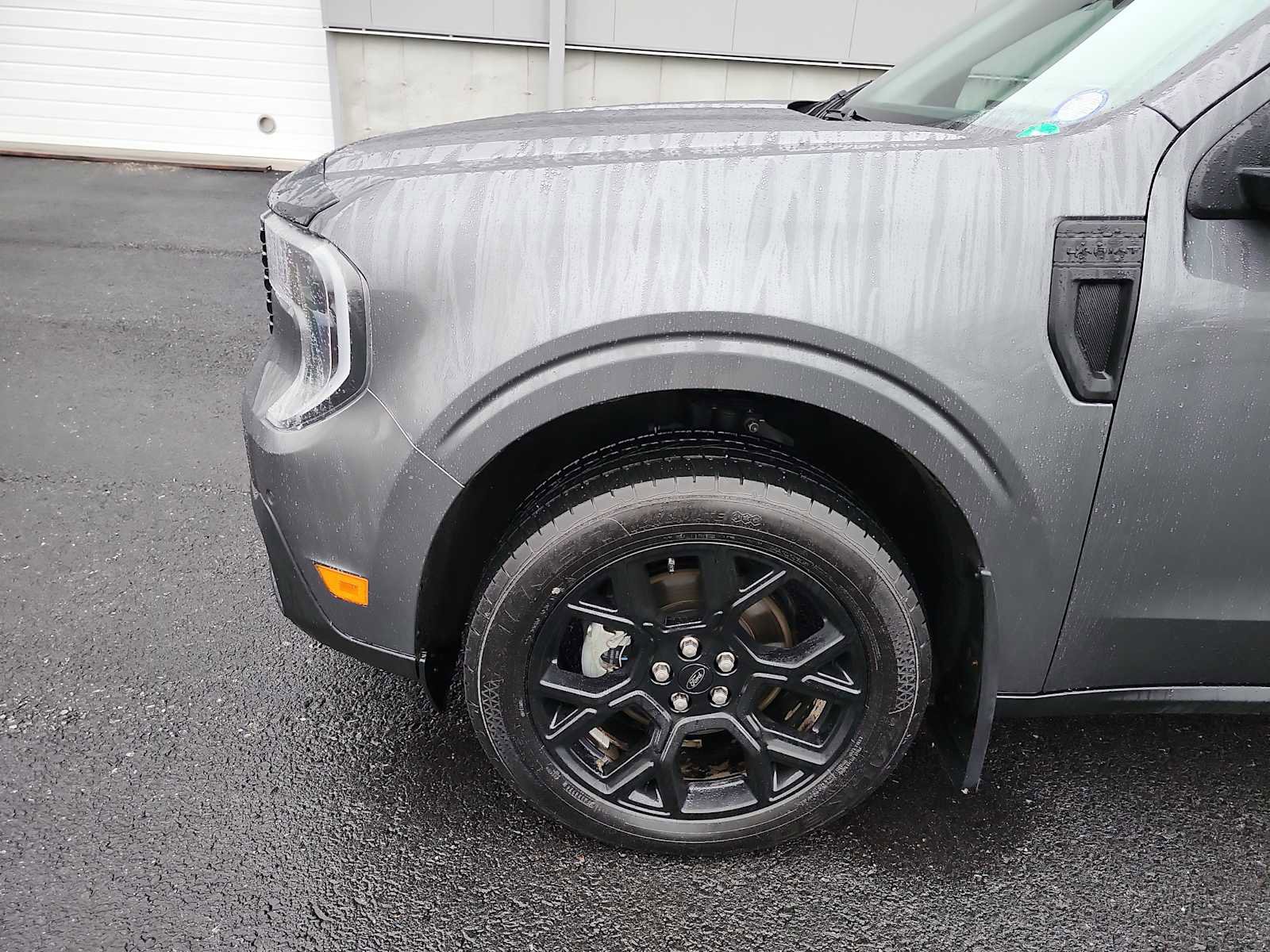 Used 2025 Ford Maverick Lariat w/ Black Appearance Package image 10