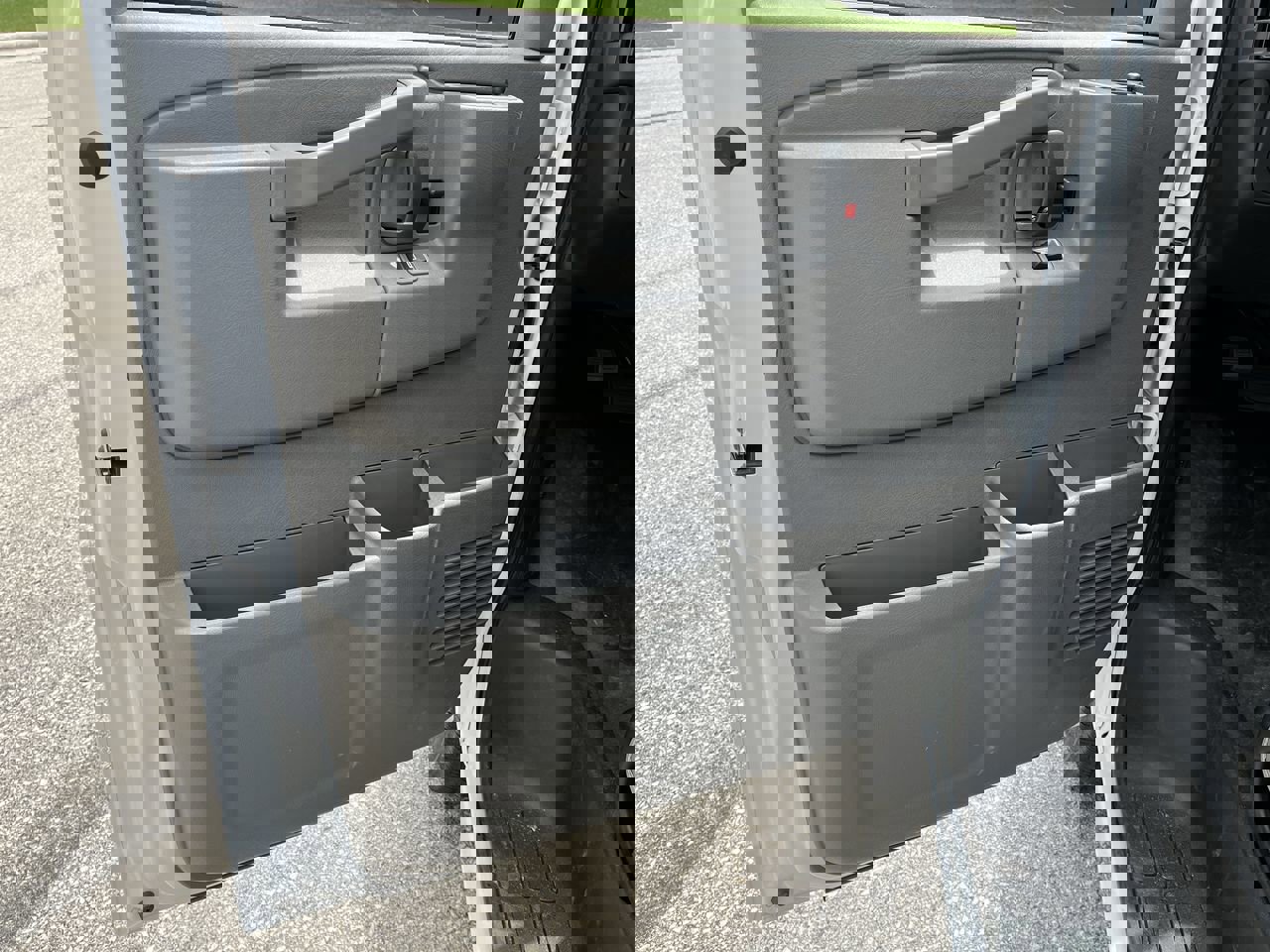 New 2025 GMC Savana 3500 w/ Power Convenience Package image 6